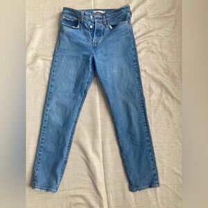 Levis Premium Wedgie Jeans Size 28